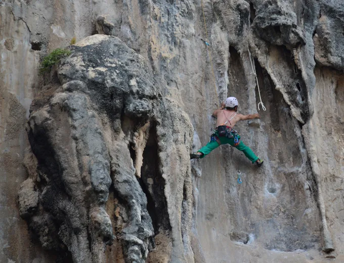 multi pitch climbing